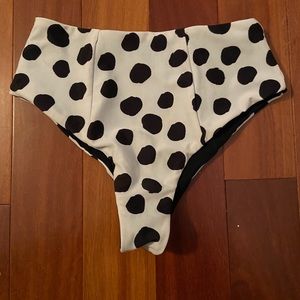 Moana bikini bottom size small